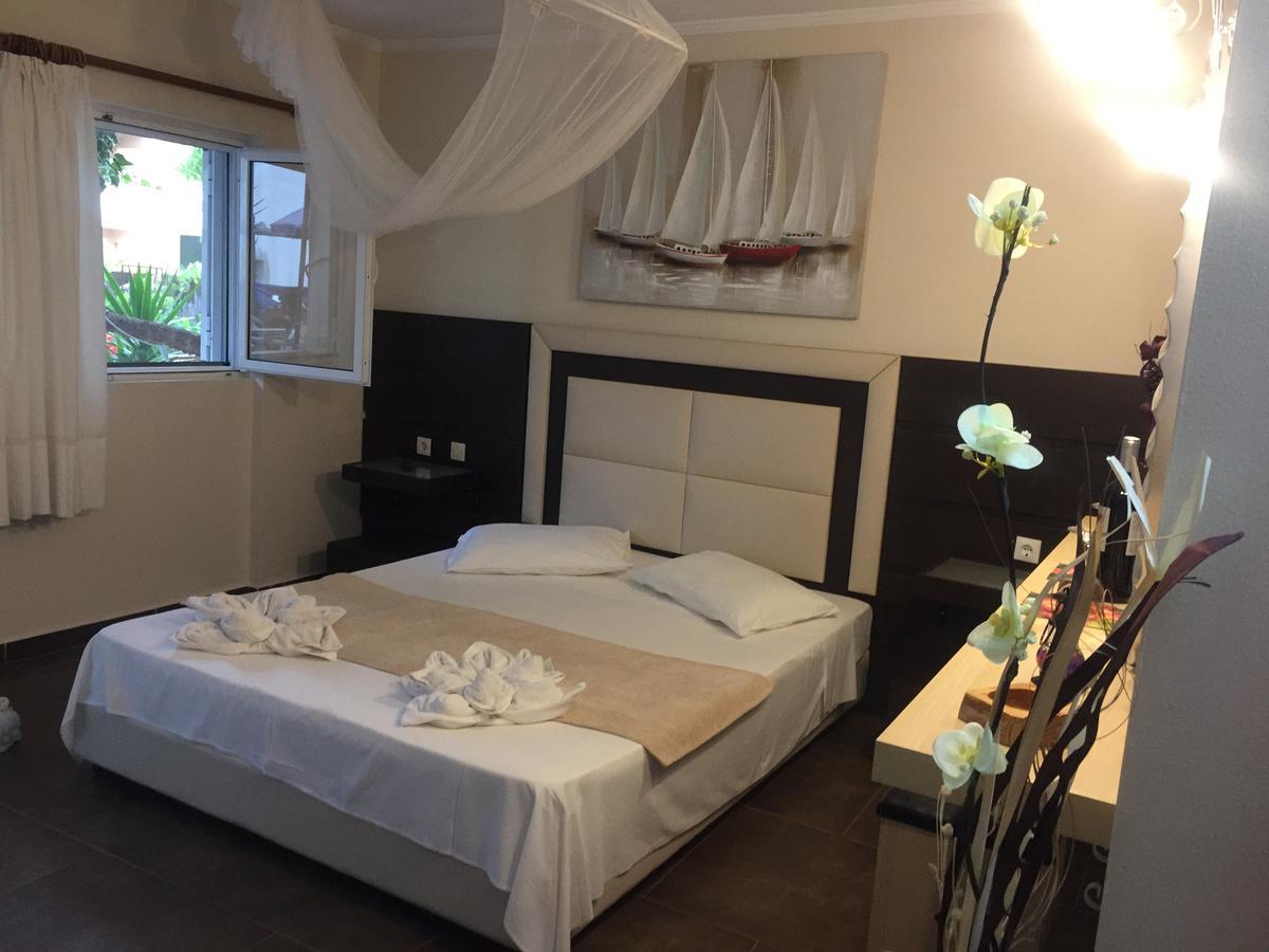 Hotel Alexandros II Toroni Eksteriør billede