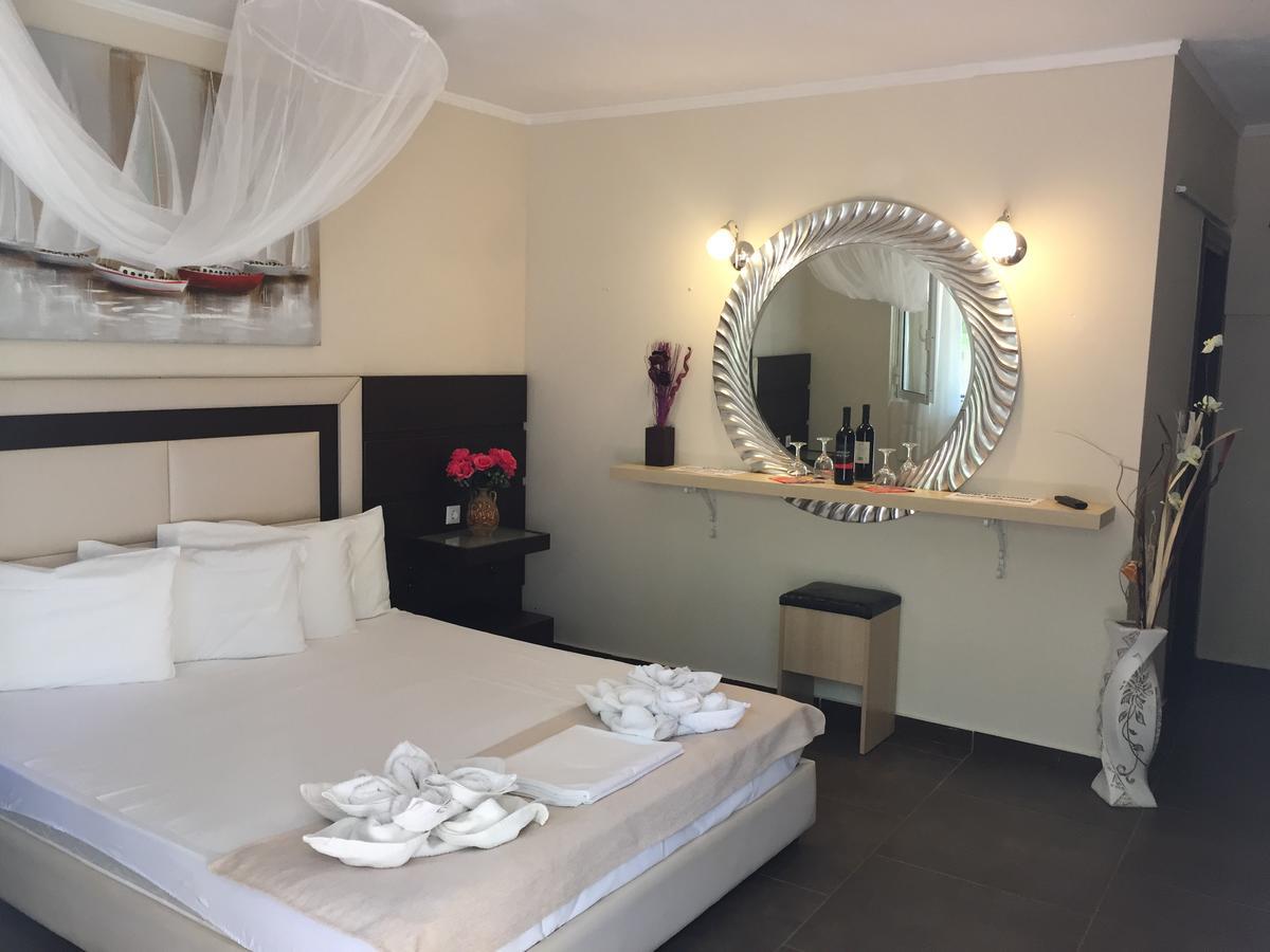Hotel Alexandros II Toroni Eksteriør billede