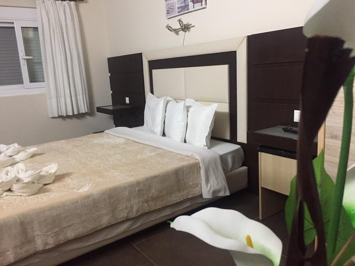 Hotel Alexandros II Toroni Eksteriør billede